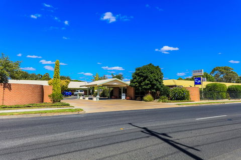 Country Roads Motor Inn Naracoorte - Accommodation Port Hedland 11