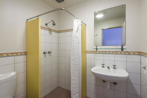 YHA Adelaide Central - Accommodation Port Hedland 40
