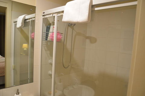 ADELAIDE CENTRAL APARTMENT - 3BR, 2BATH & CARPARK - Accommodation Port Hedland 18
