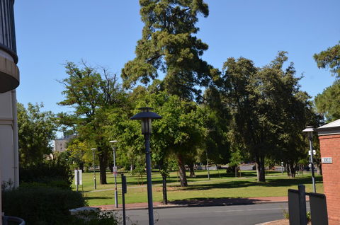 ADELAIDE CENTRAL APARTMENT - 3BR, 2BATH & CARPARK - Accommodation Port Hedland 34