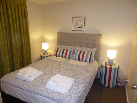 ADELAIDE CENTRAL APARTMENT - 3BR, 2BATH & CARPARK - Accommodation Port Hedland 15