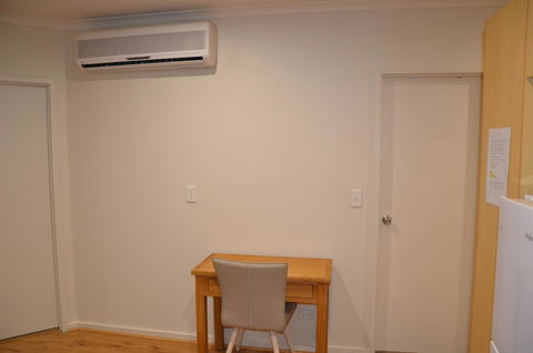 ADELAIDE CENTRAL APARTMENT - 3BR, 2BATH & CARPARK - Accommodation Port Hedland 10