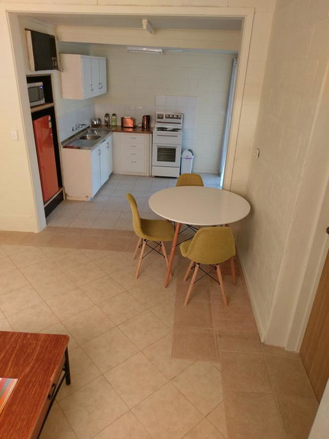 Desert Gum Retreat Gough St - Accommodation Port Hedland 16
