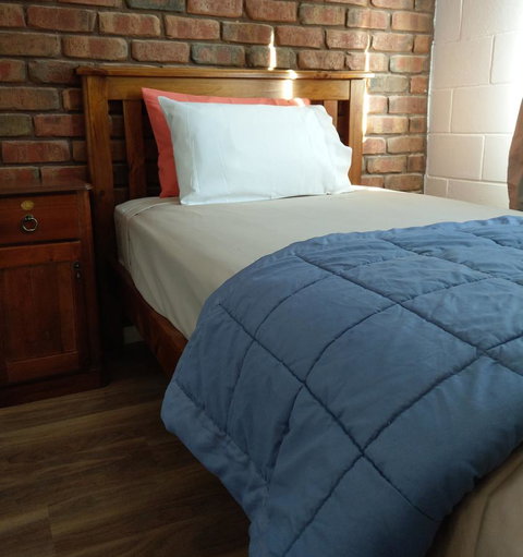 Desert Gum Retreat Gough St - Accommodation Port Hedland 11