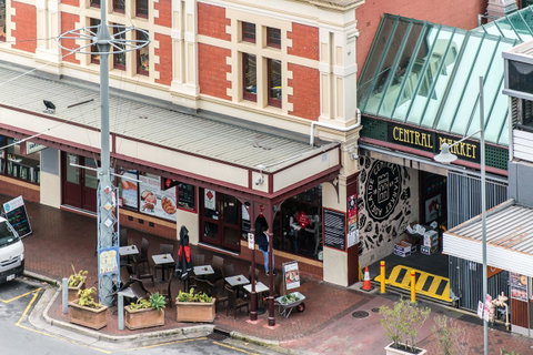 Stylish And Comfortable, Views Over Gouger St! - Accommodation Port Hedland 17