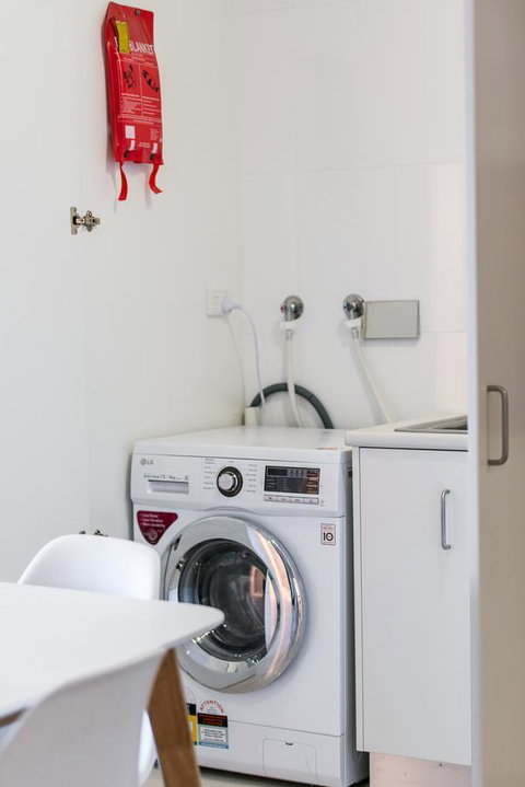 Stylish And Comfortable, Views Over Gouger St! - Accommodation Port Hedland 16