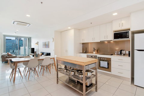 Stylish And Comfortable, Views Over Gouger St! - Accommodation Port Hedland 5