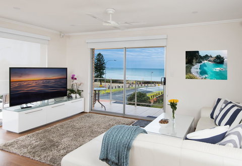 Stylish 3 Bedroom Beachview Apartment - Accommodation Port Hedland 0