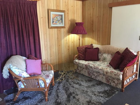 Clare Valley Cabins - Accommodation Port Hedland 26