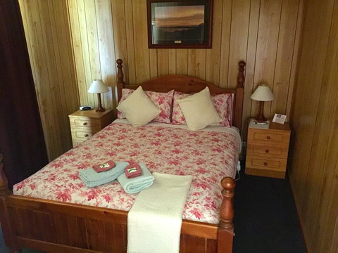 Clare Valley Cabins - Accommodation Port Hedland 6