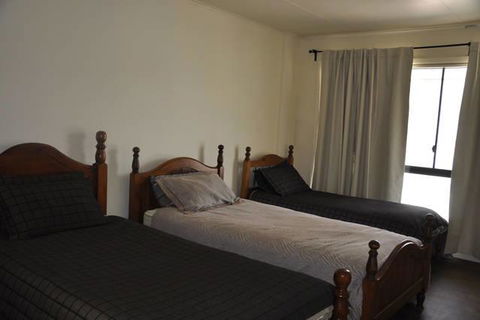 The Club House - Accommodation Port Hedland 3