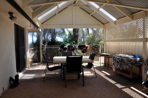 The Club House - Accommodation Port Hedland 1