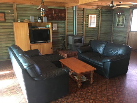 Shangri La Moonta Bay - Accommodation Port Hedland 8