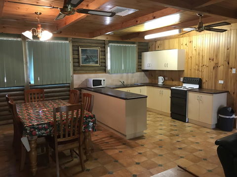 Shangri La Moonta Bay - Accommodation Port Hedland 14
