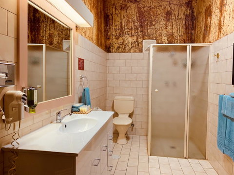 Desert Cave Hotel - Accommodation Port Hedland 5