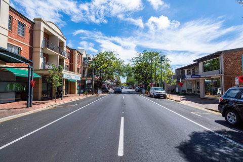 Executive 3 Bedroom Apartment + Internet + Parking - Accommodation Port Hedland 3
