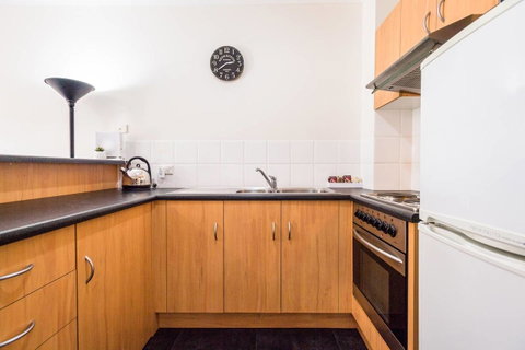 Executive 3 Bedroom Apartment + Internet + Parking - Accommodation Port Hedland 29