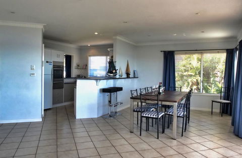 The Whitehouse - Accommodation Port Hedland 9