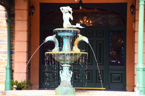Grand Bluestone Mansion - Accommodation Port Hedland 9