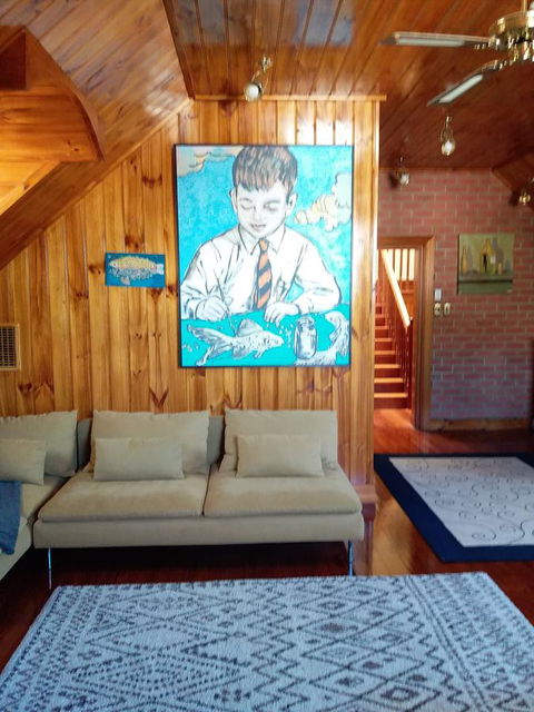 Grand Bluestone Mansion - Accommodation Port Hedland 20