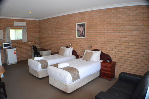 Deer Park Motor Inn Armidale - Accommodation Port Hedland 3