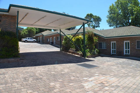 Deer Park Motor Inn Armidale - Accommodation Port Hedland 31