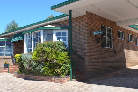 Deer Park Motor Inn Armidale - Accommodation Port Hedland 24