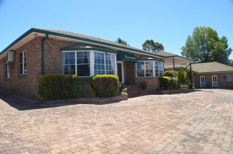 Deer Park Motor Inn Armidale - Accommodation Port Hedland 32