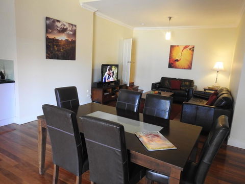 A Secret Garden - Accommodation Port Hedland 14