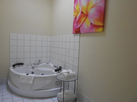 A Secret Garden - Accommodation Port Hedland 8