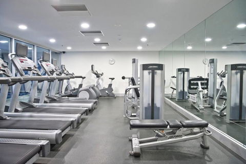 Luxury City Apt With Pool, Gym, Spa, Netflix - Accommodation Port Hedland 6