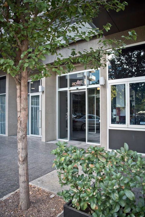 Luxury City Apt With Pool, Gym, Spa, Netflix - Accommodation Port Hedland 1