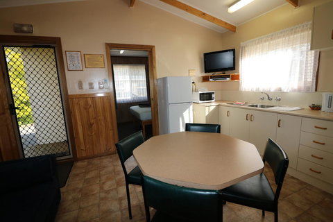 Millicent Hillview Caravan Park - Accommodation Port Hedland 33