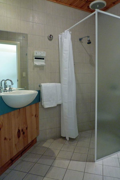 Coonawarra Place Motor Inn - Accommodation Port Hedland 17
