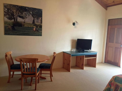 Coonawarra Place Motor Inn - Accommodation Port Hedland 11