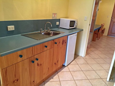 Coonawarra Place Motor Inn - Accommodation Port Hedland 39