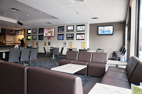 Mawson Lakes Hotel - Accommodation Port Hedland 19