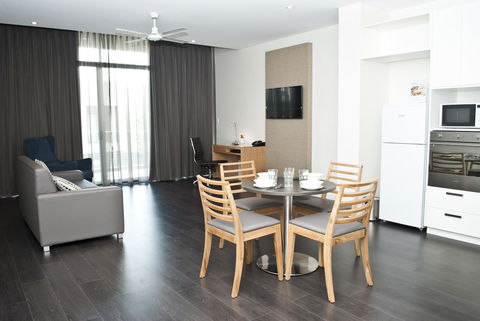 Mawson Lakes Hotel - Accommodation Port Hedland 10