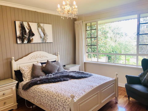 Stunning House With Beautiful Entertainment Area!! - Accommodation Port Hedland 2