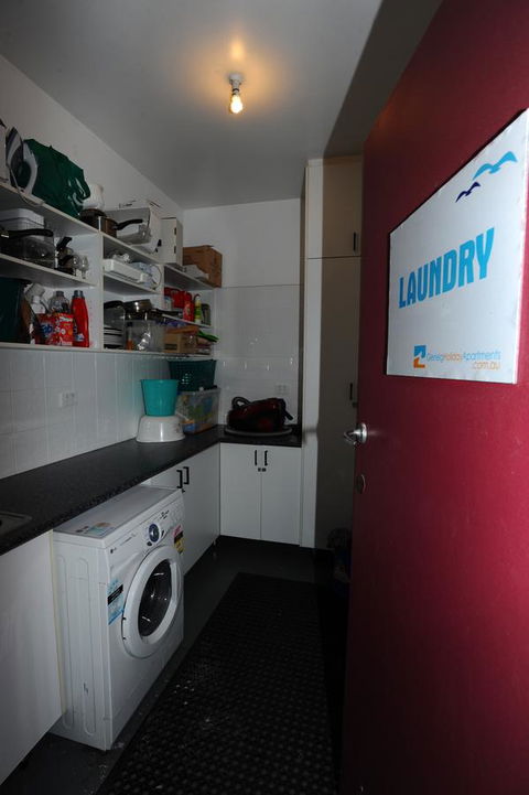 Glenelg Holiday Apartments-Ellis - Accommodation Port Hedland 3