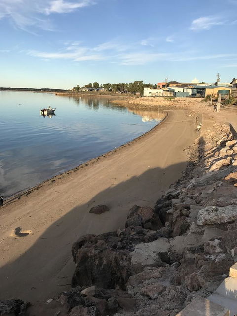 Beachside & Jetty View Apartment 6 - Captain\'s Apt - Accommodation Port Hedland 30