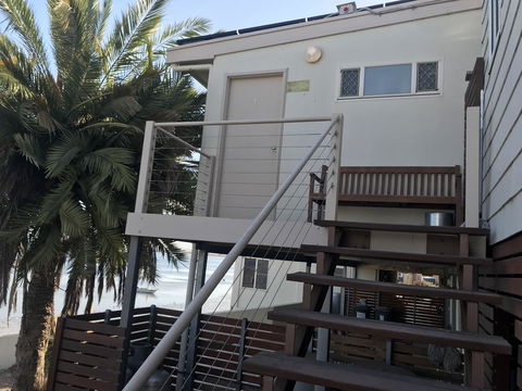 Beachside & Jetty View Apartment 6 - Captain\'s Apt - Accommodation Port Hedland 7
