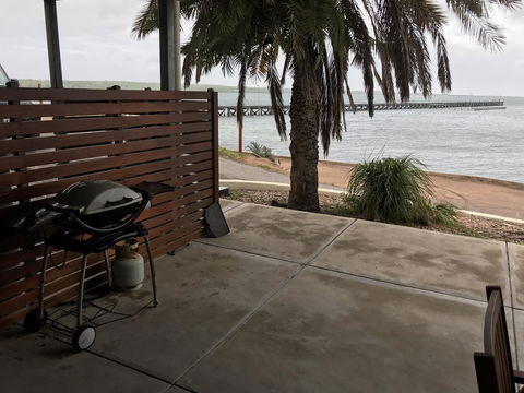 Beachside & Jetty View Apartment 6 - Captain\'s Apt - Accommodation Port Hedland 26