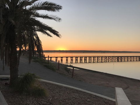 Beachside & Jetty View Apartment 6 - Captain\'s Apt - Accommodation Port Hedland 40