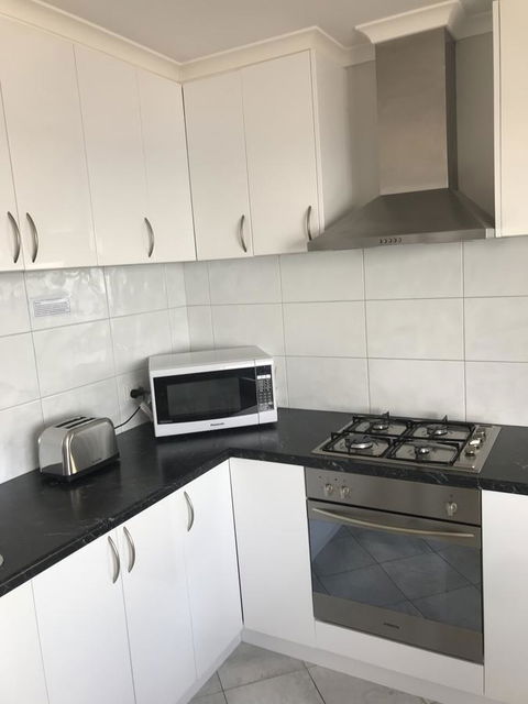 Beachside & Jetty View Apartment 6 - Captain\'s Apt - Accommodation Port Hedland 5