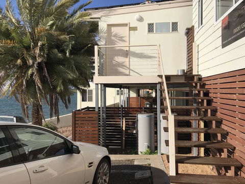 Beachside & Jetty View Apartment 6 - Captain\'s Apt - Accommodation Port Hedland 35