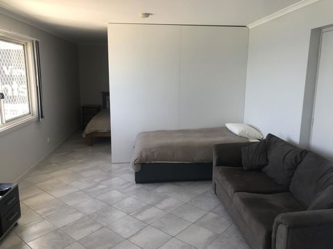 Beachside & Jetty View Apartment 6 - Captain\'s Apt - Accommodation Port Hedland 1