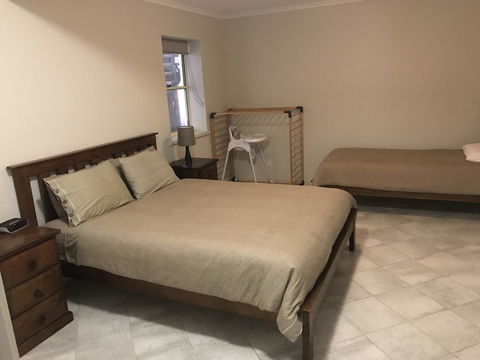 Beachside & Jetty View Apartment 6 - Captain\'s Apt - Accommodation Port Hedland 41