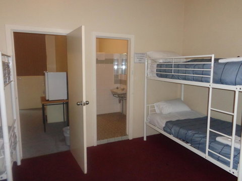 Adelaide Backpackers And Travellers Inn - Accommodation Port Hedland 4