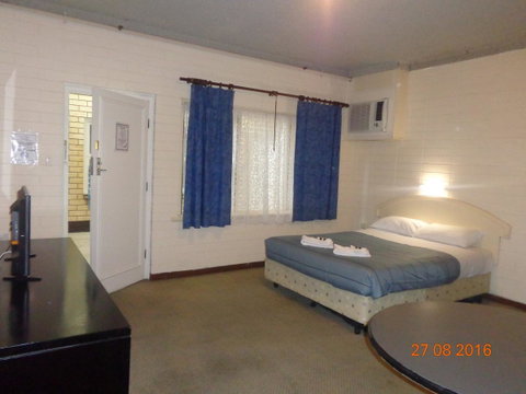 Adelaide Backpackers And Travellers Inn - Accommodation Port Hedland 0